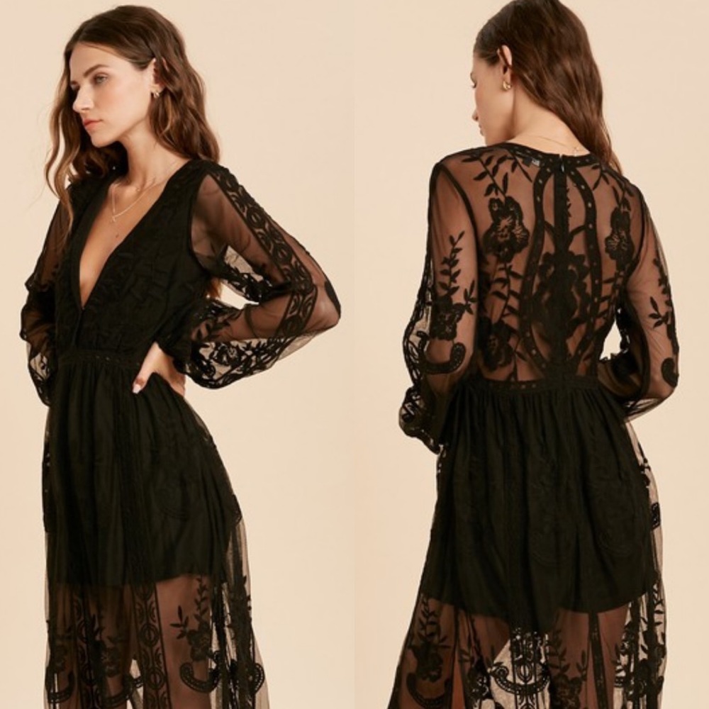 *BLACK FRIDAY SALE* Fall For You Black Lace Maxi Dress - Picture 6 of 7